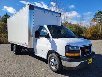 2025 GMC Savana Cutaway 3500 1WT