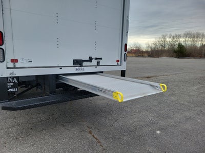 2025 GMC Savana Cutaway 4500 2WT