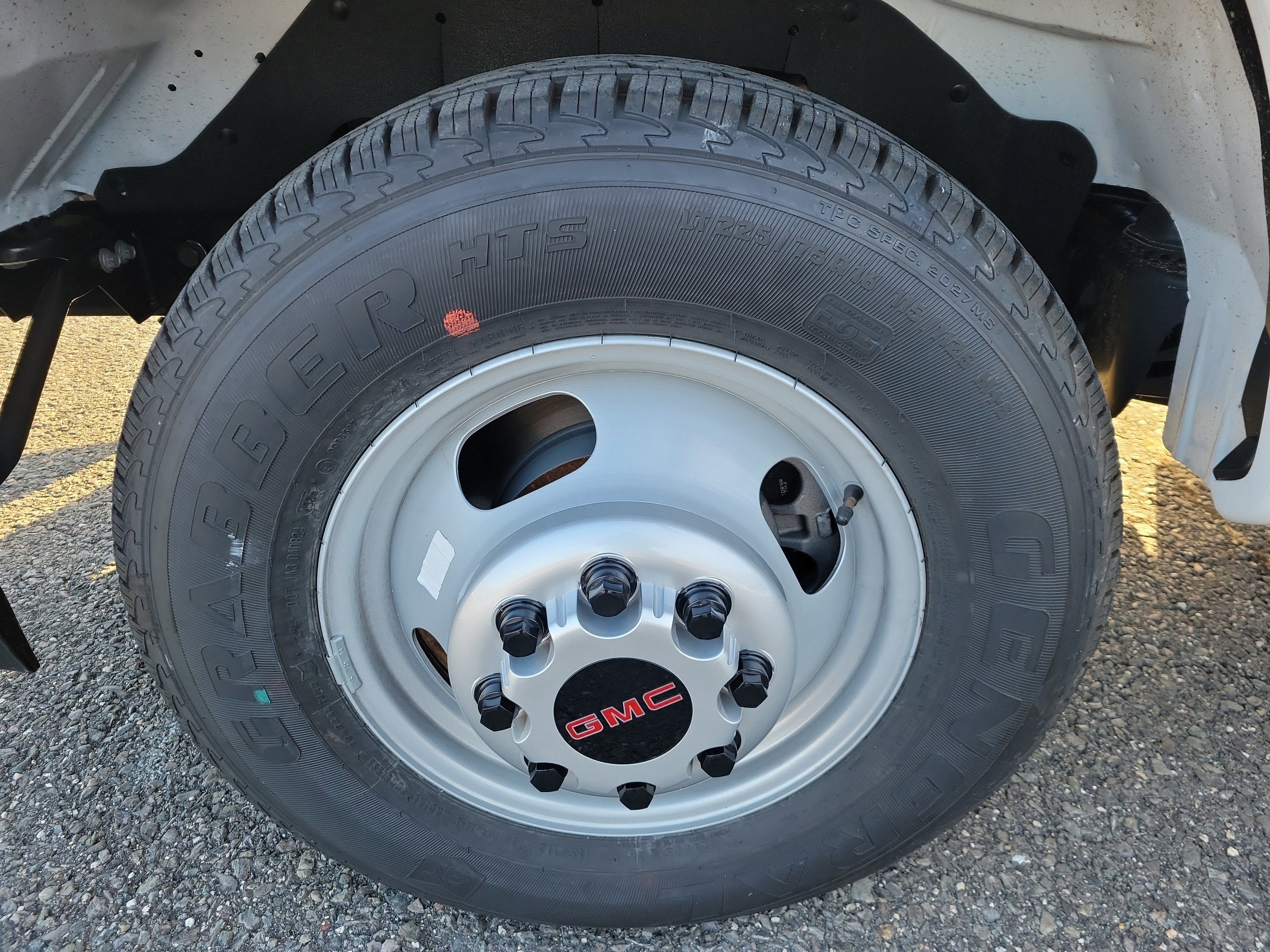 2025 GMC Savana Cutaway 4500 2WT