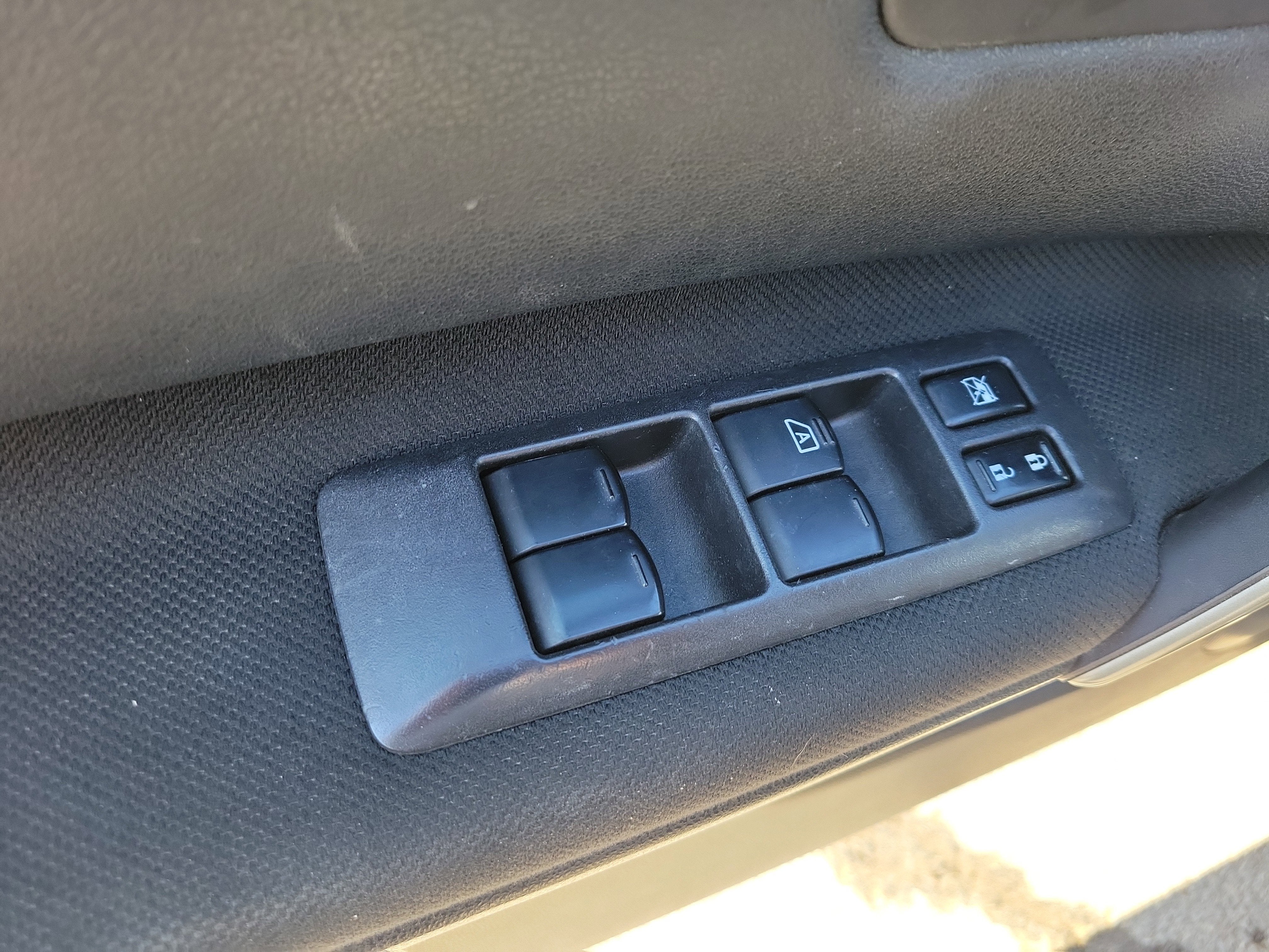 2013 Nissan Rogue SV