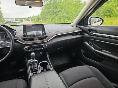 2023 Nissan Altima SV