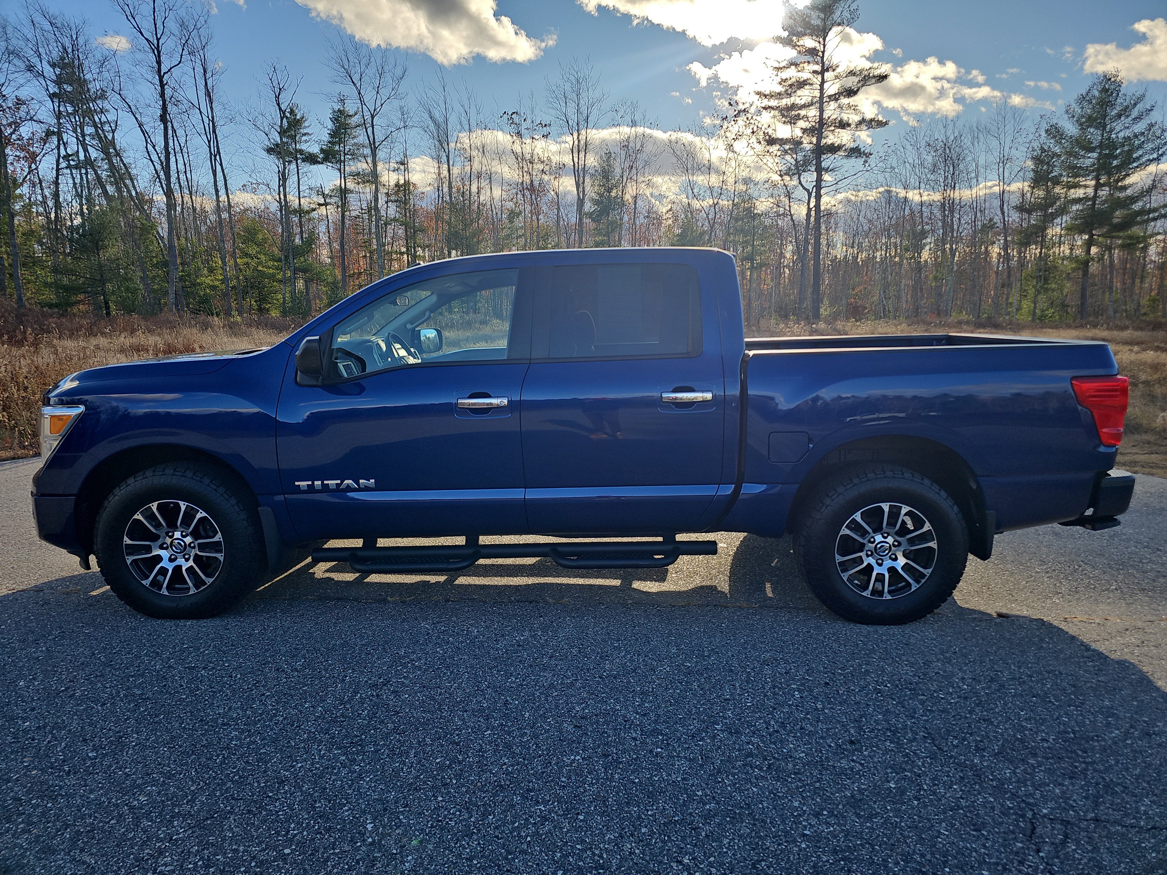 2021 Nissan TITAN Crew Cab SV