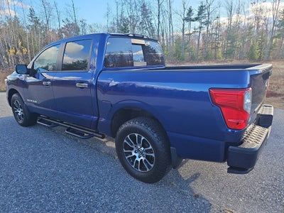 2021 Nissan TITAN Crew Cab SV