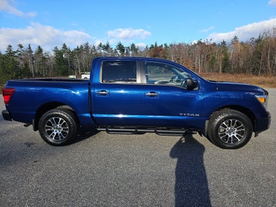 2021 Nissan TITAN Crew Cab SV