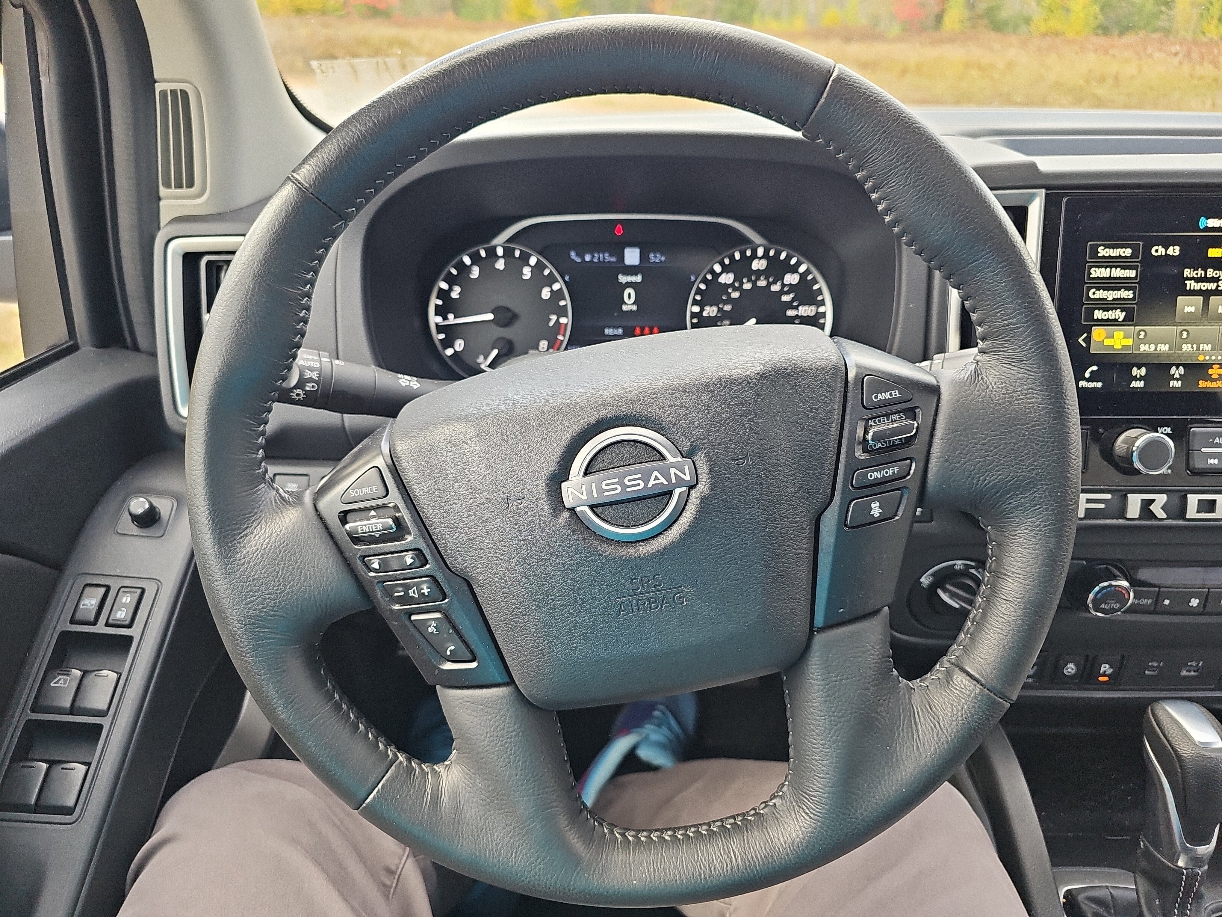 2025 Nissan Frontier Crew Cab SL