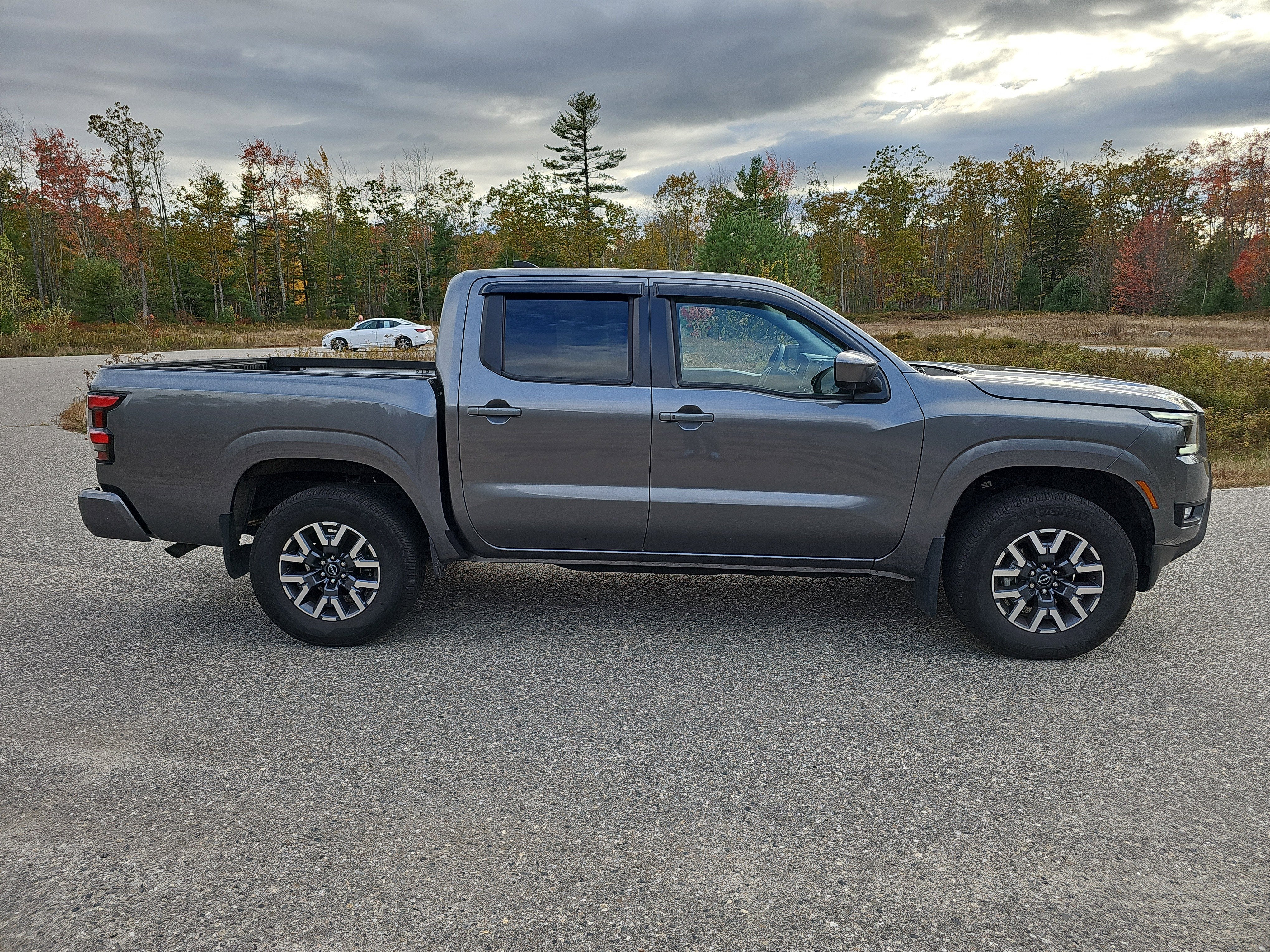 2025 Nissan Frontier Crew Cab SL