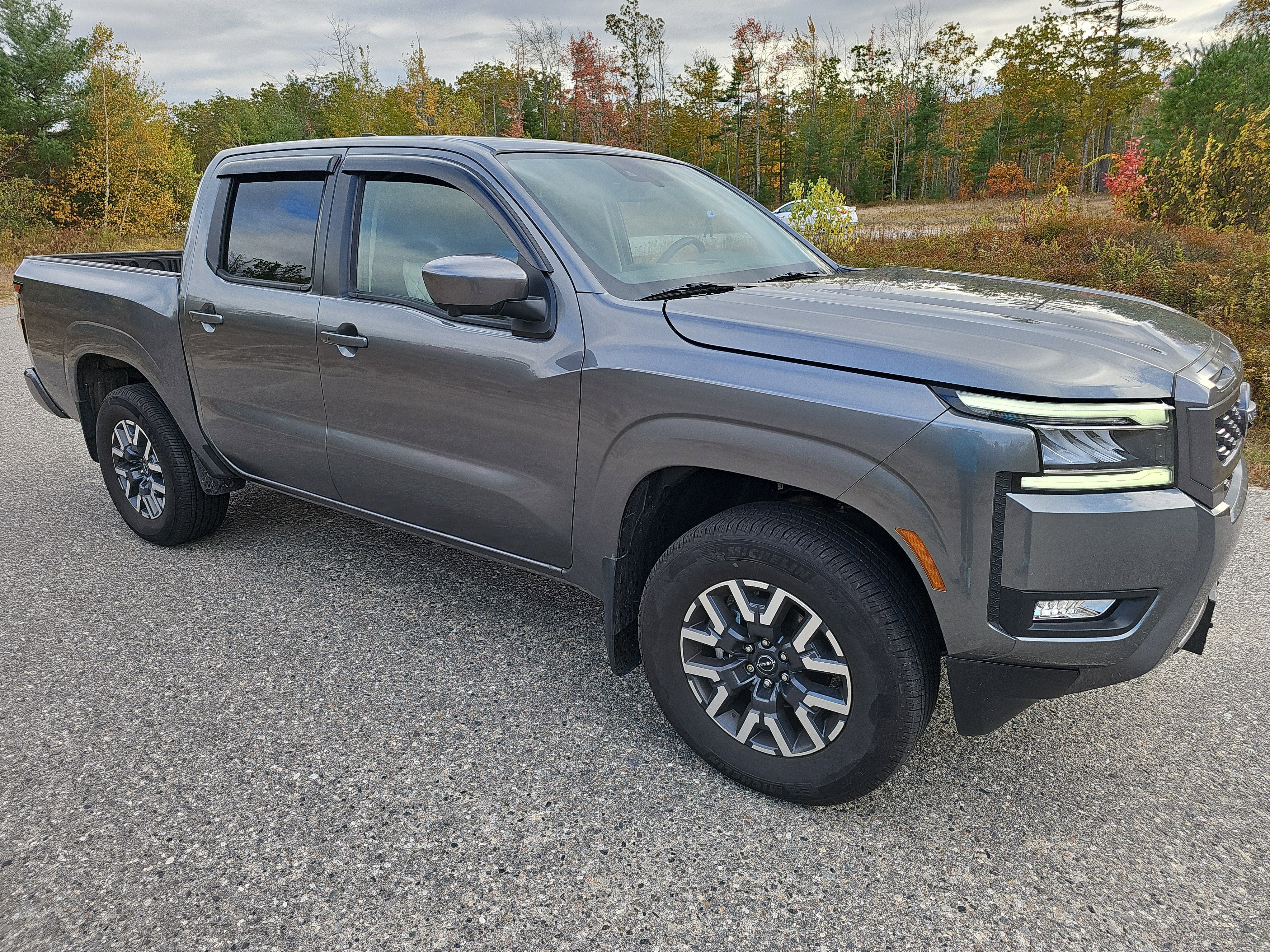 2025 Nissan Frontier Crew Cab SL