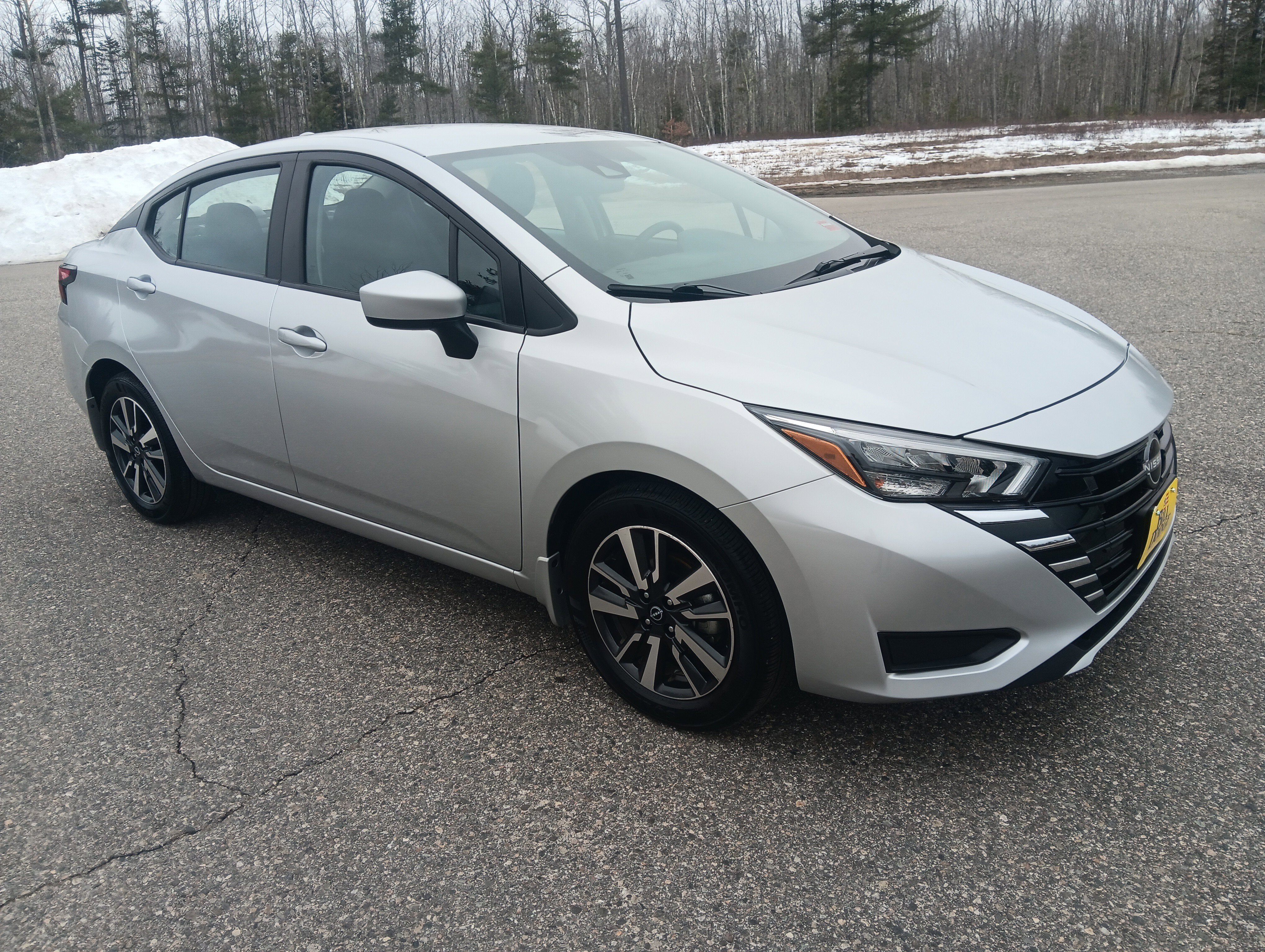 2025 Nissan Versa SV