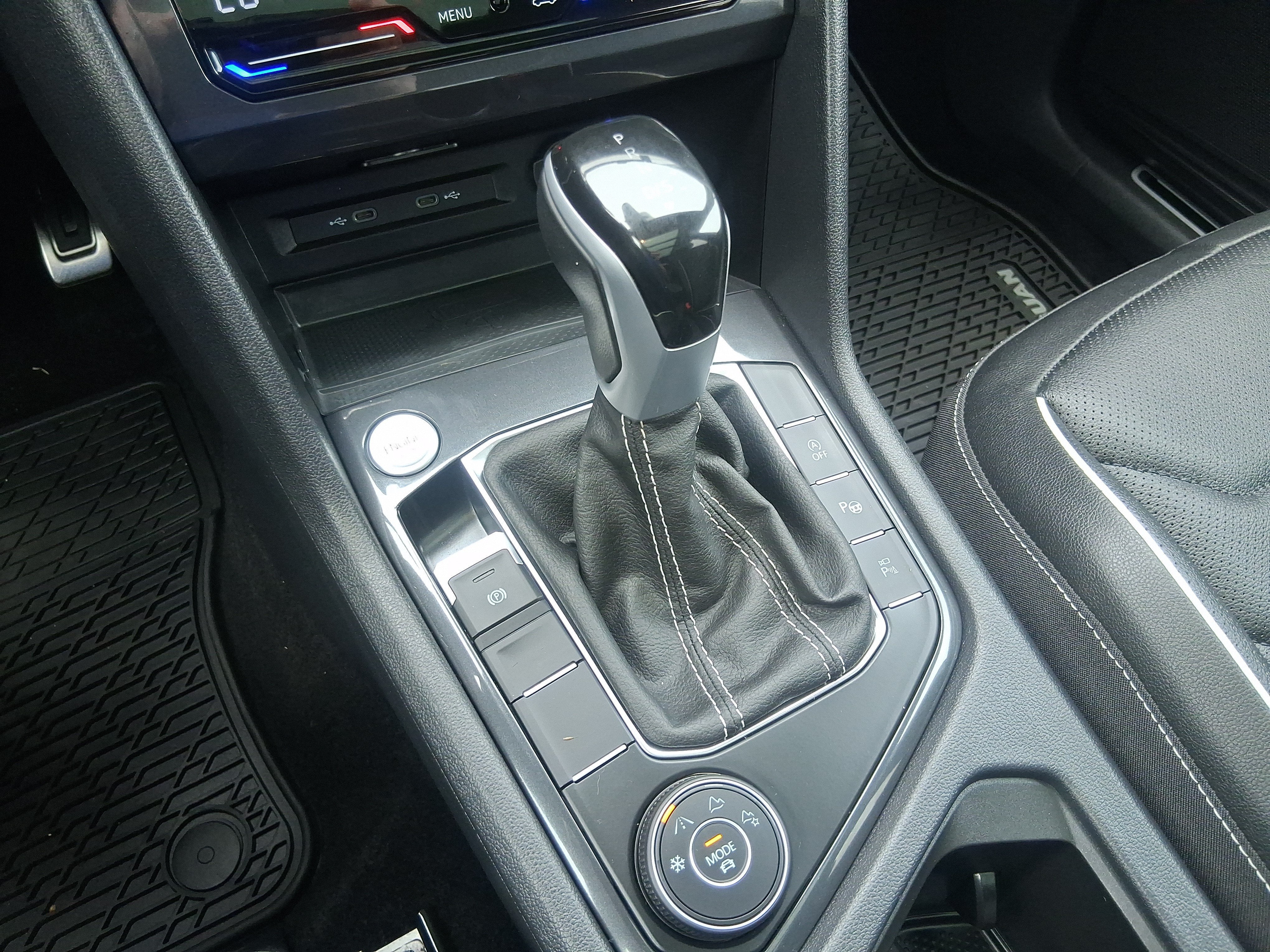 2024 Volkswagen Tiguan SEL R-Line