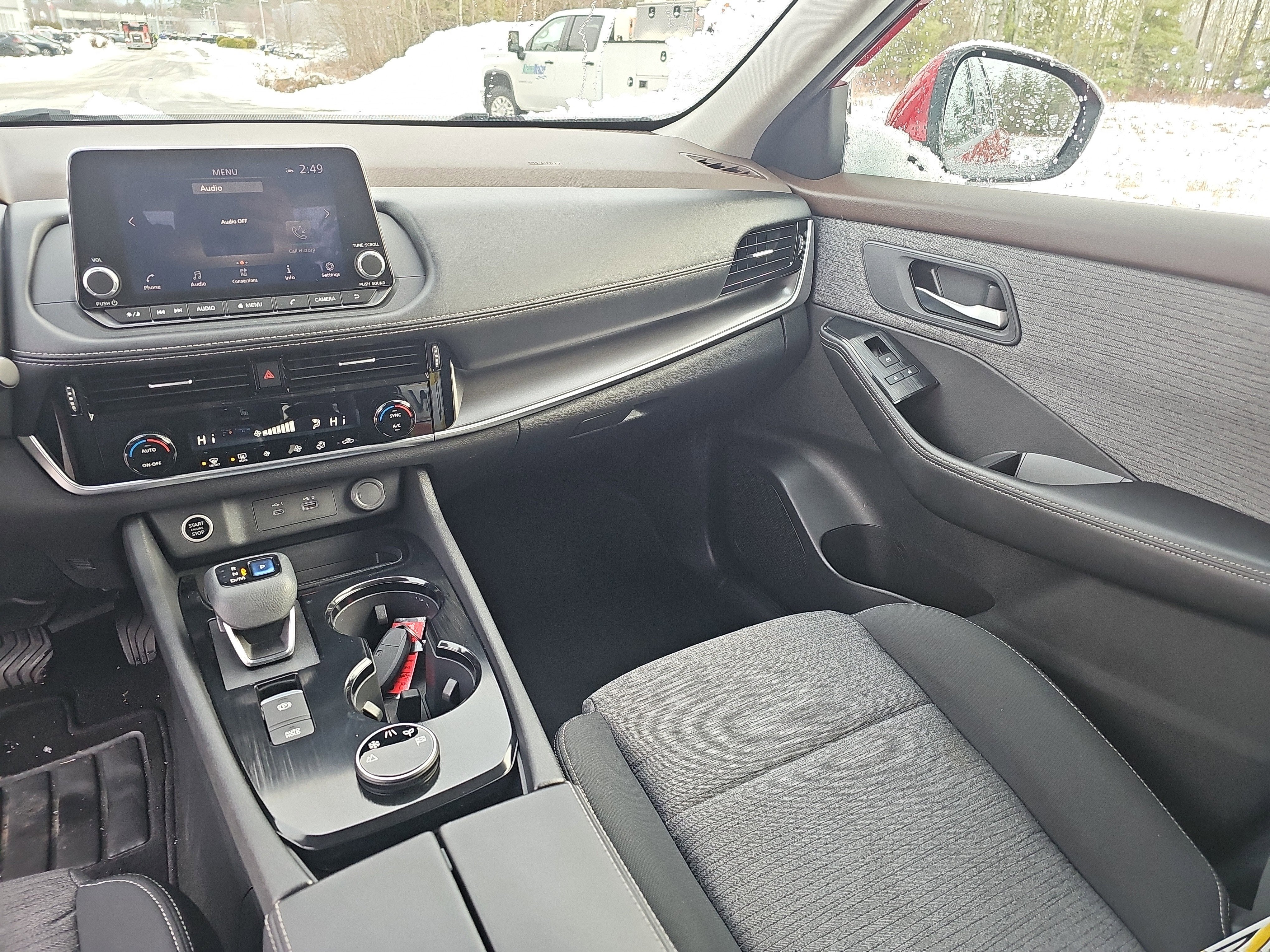 2022 Nissan Rogue SV