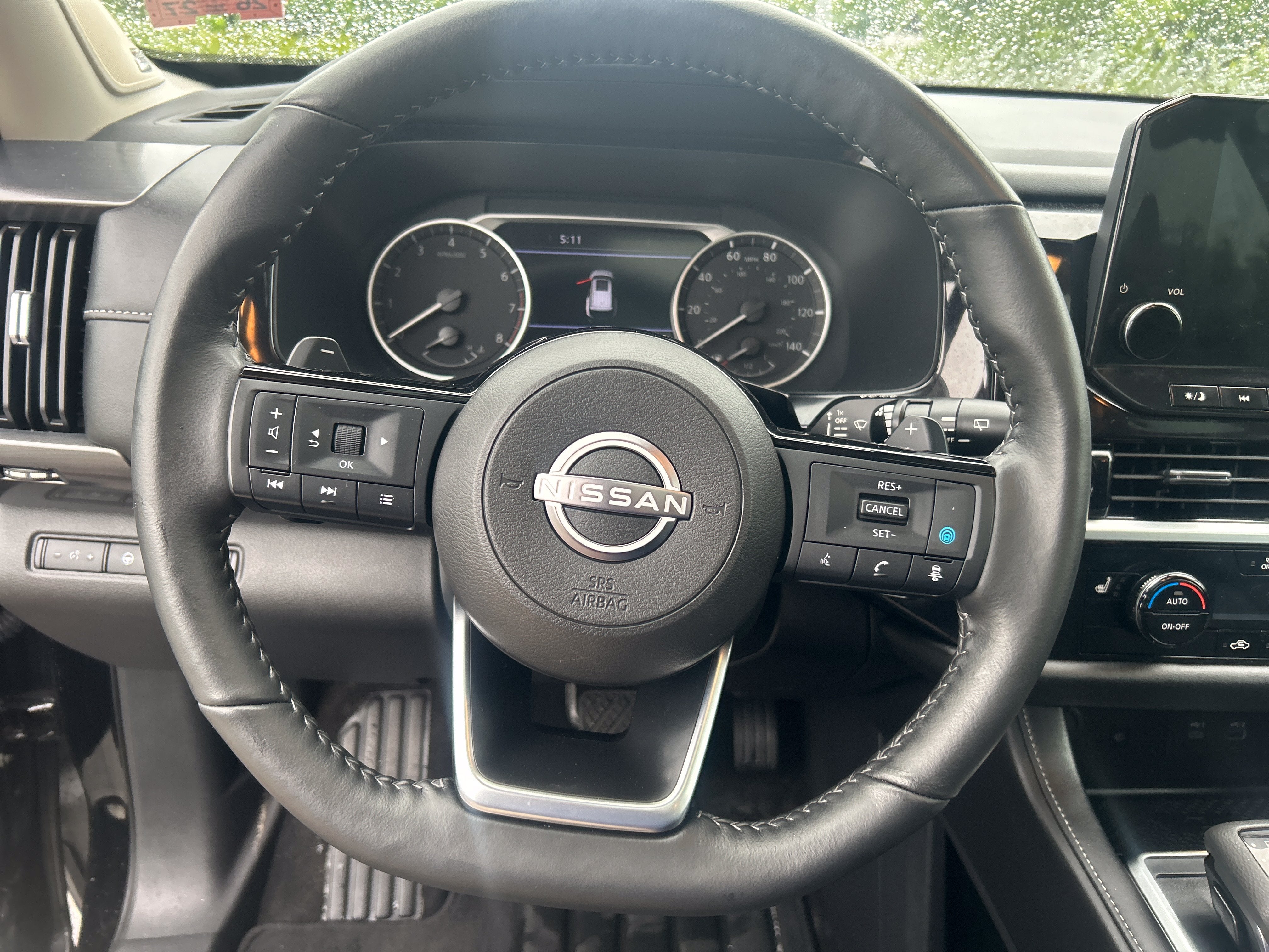 2024 Nissan Pathfinder SL