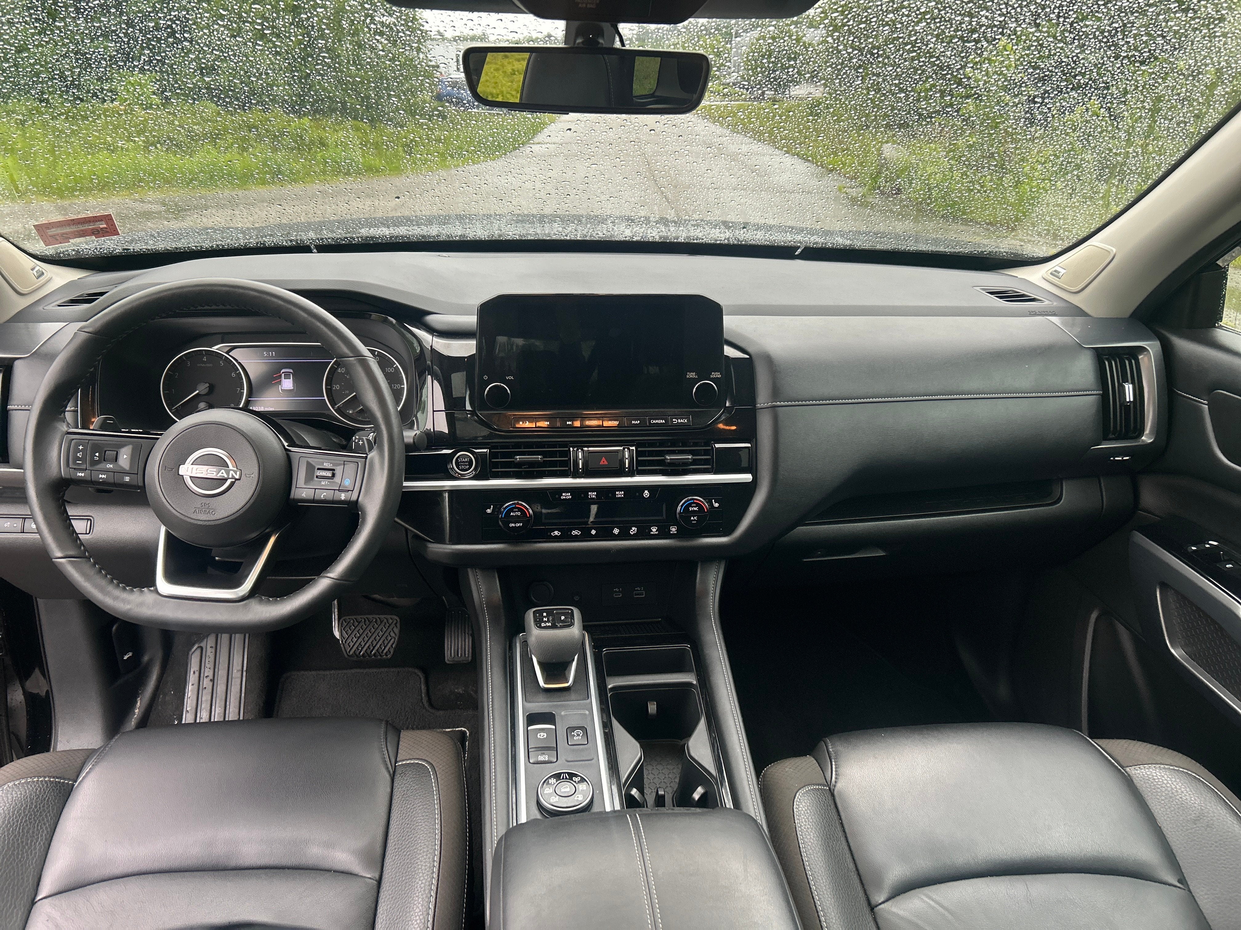 2024 Nissan Pathfinder SL