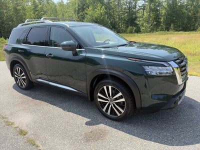 2024 Nissan Pathfinder Platinum