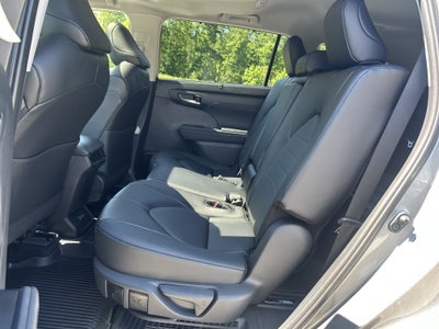 2026 Toyota Highlander Hybrid XLE