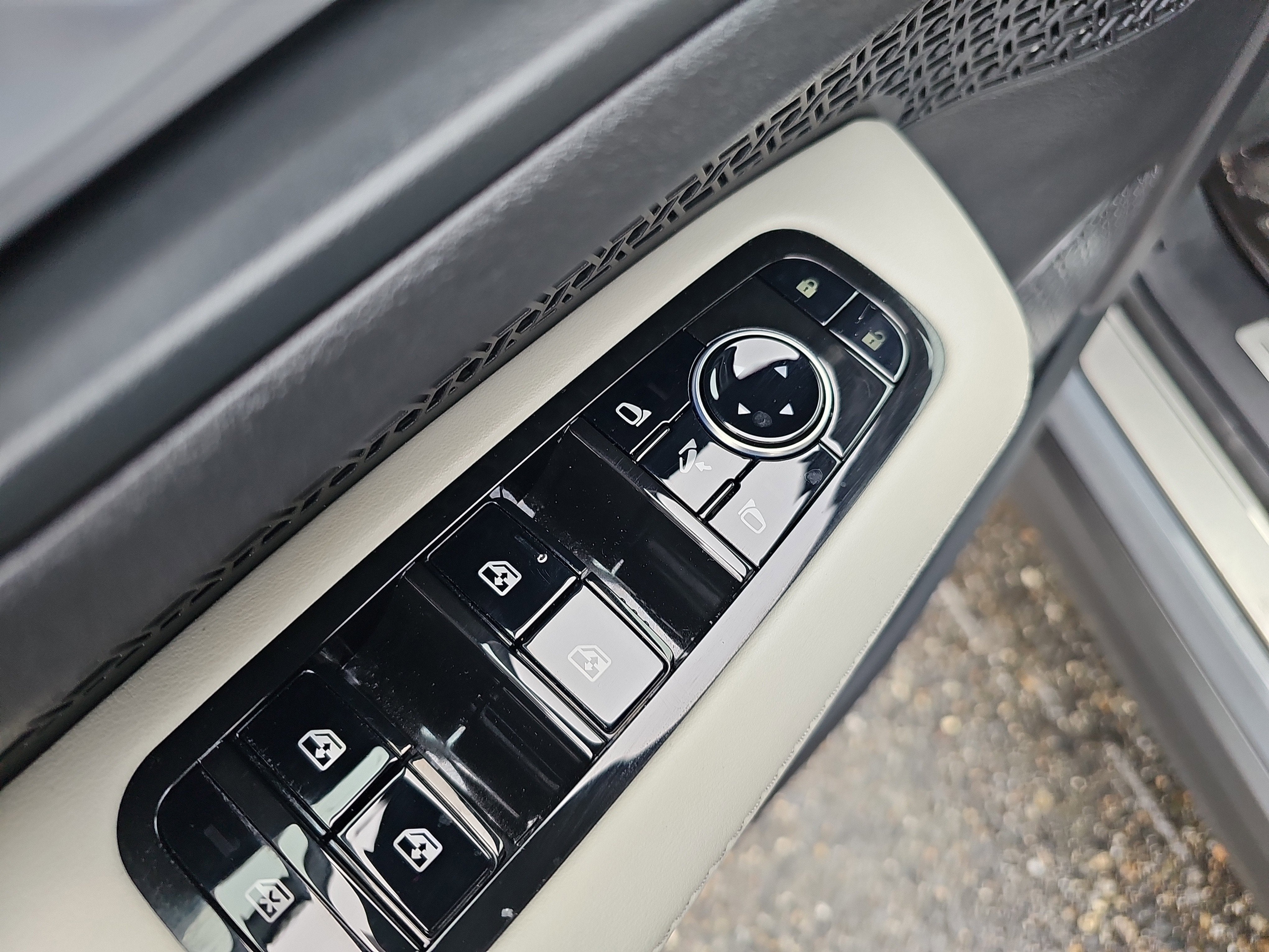 2025 Nissan ARIYA EVOLVE+