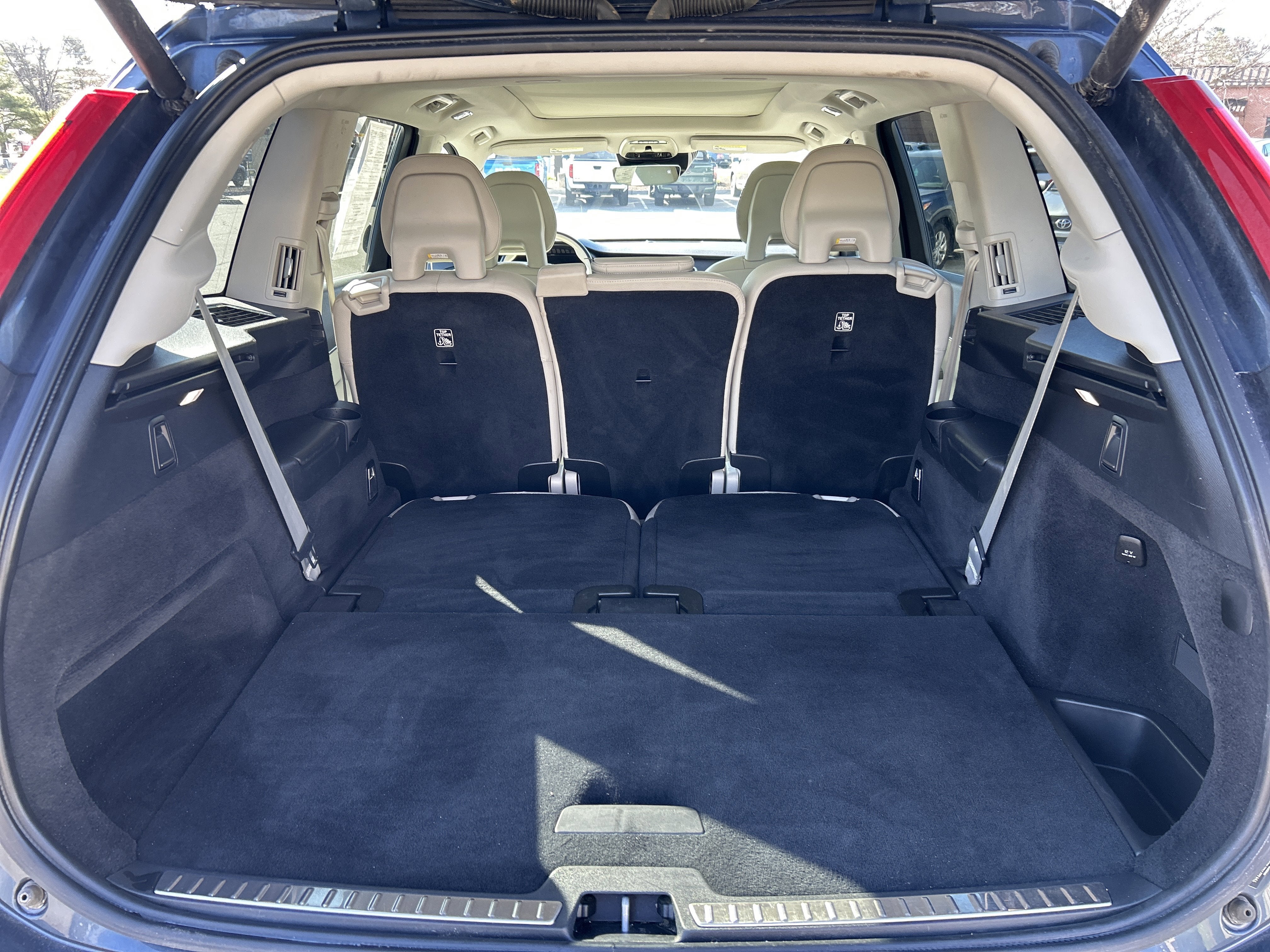 2020 Volvo XC90 Momentum