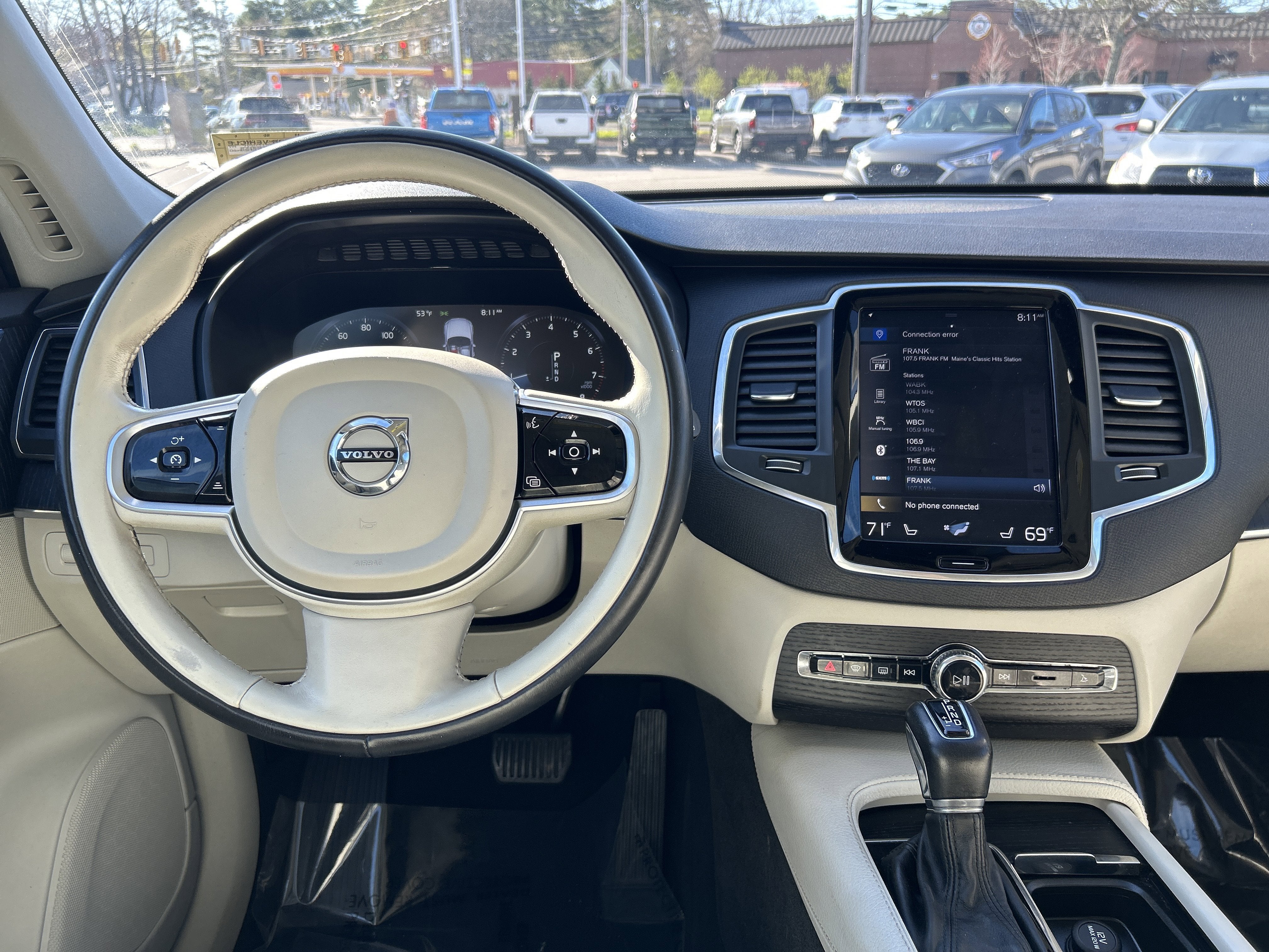 2020 Volvo XC90 Momentum