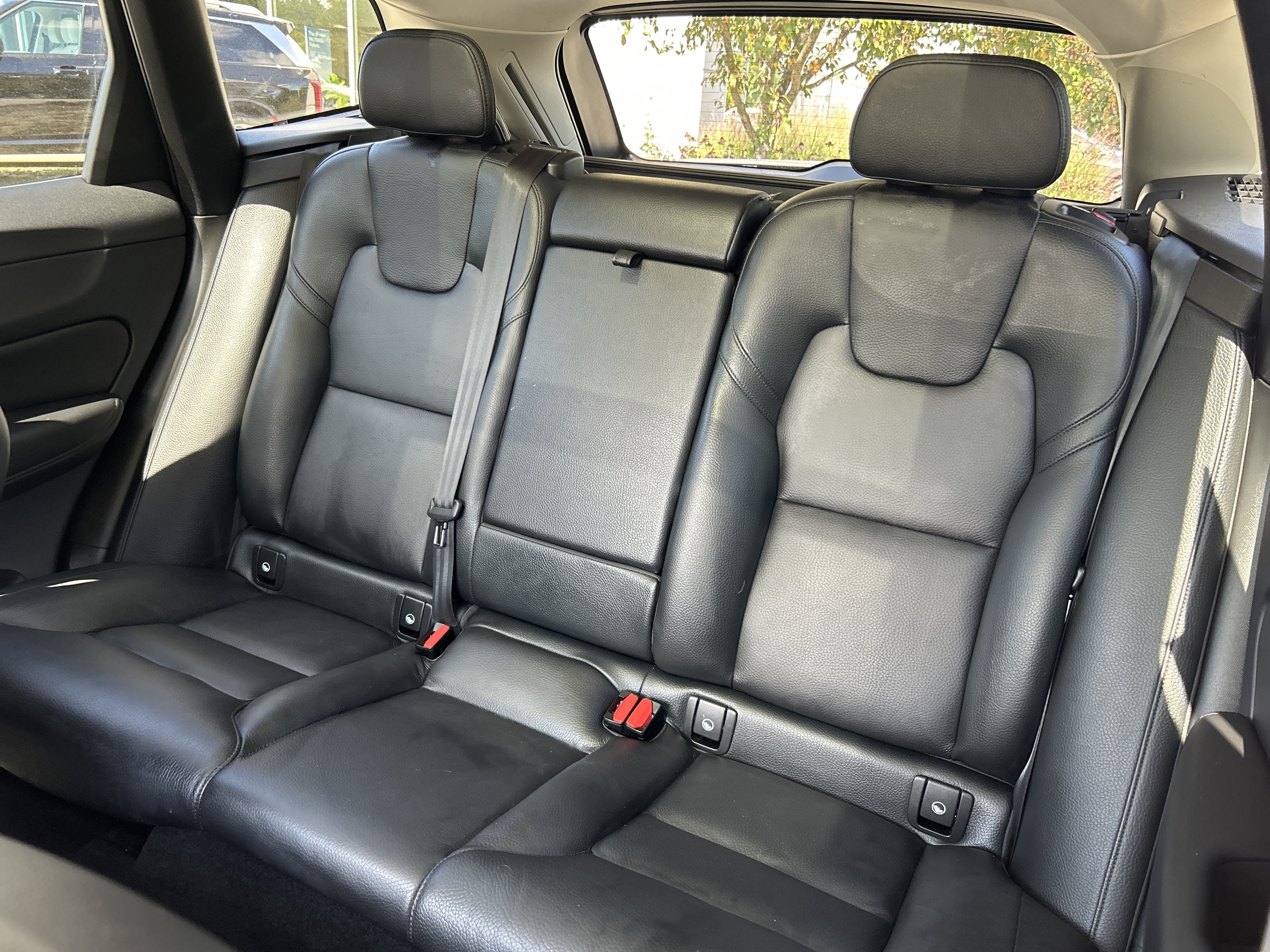 2023 Volvo XC60 Plus Bright Theme